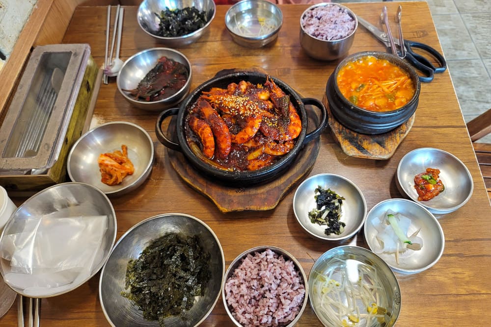 대구 동성로 맛집 신라식당 돌판 낙지 새우볶음 feat 주차